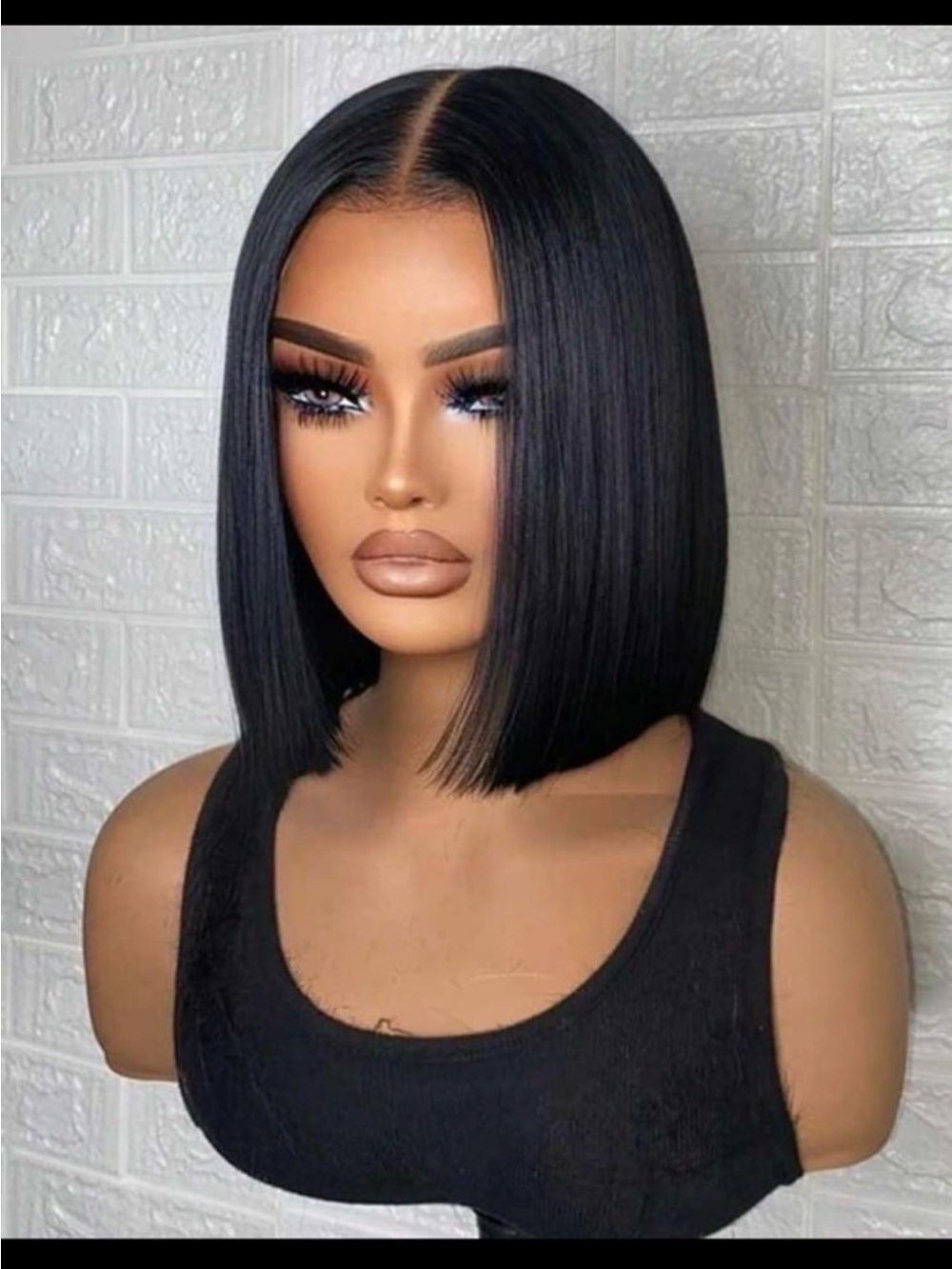 Black Straight Bob Wig with Middle Part - Stylish Women Hair